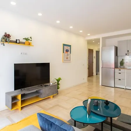 アパート L38 Hobeika Fleur 7min Walk To Beach,free Park,balc&ac