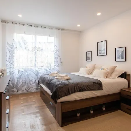 Appartement L38 Hobeika Fleur 7min Walk To Beach,free Park,balc&ac *