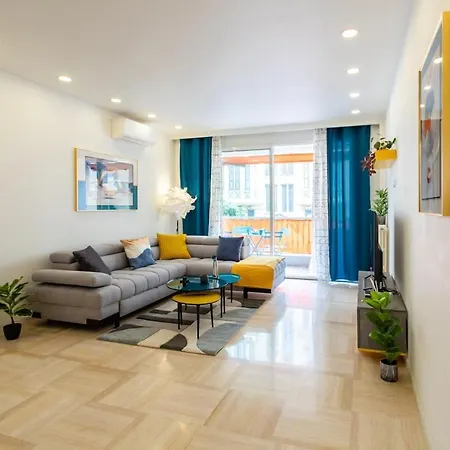 L38 Staywizus - Fleur 7min Walk To Beach, Free Parking Balcony & Ac Apartman *